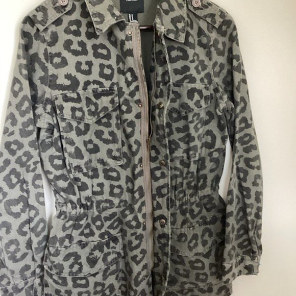 Forever 21 Army Green Leopard Print Utility Jacket - Picture 5 of 7